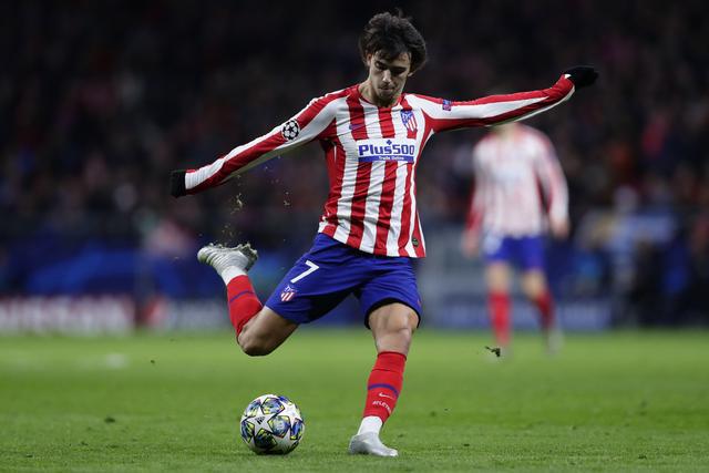 何凭借不懈 何凭借不懈