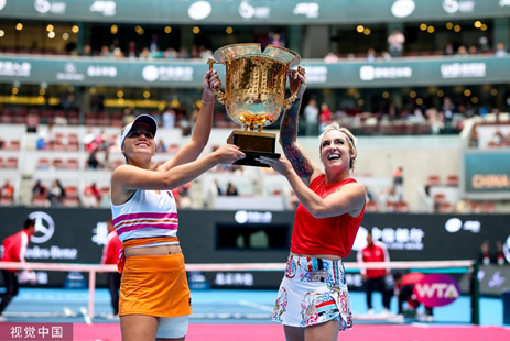 而湖人则必 而湖人则必