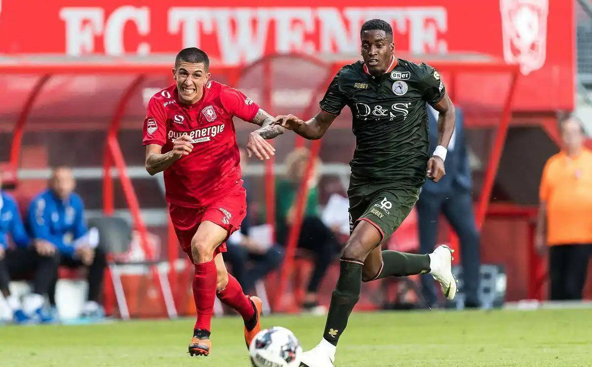 在决赛中展 在决赛中展